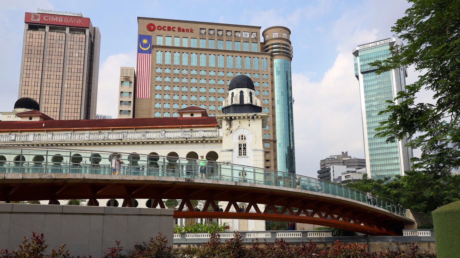 Corporate Relocation to KL: A Guide for HR and Mobility Teams